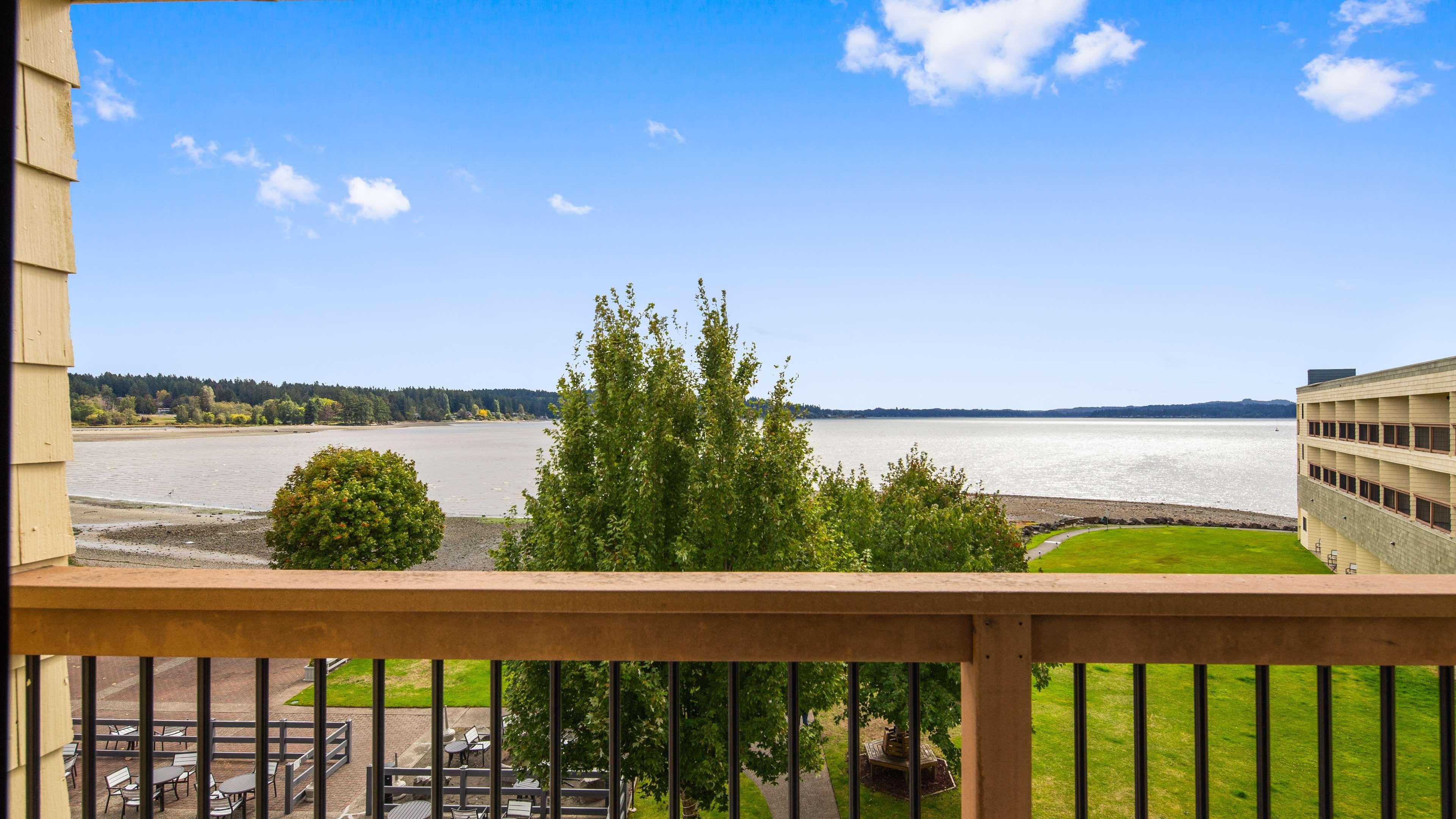 Best Western Plus Silverdale Beach Hotel Extérieur photo