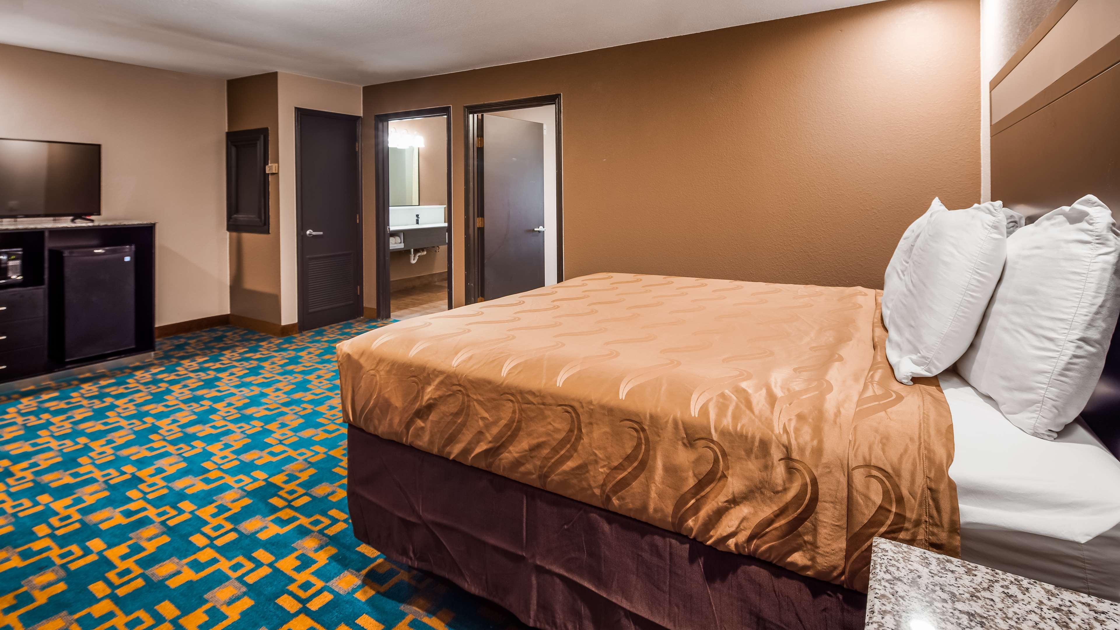 Best Western Plus Silverdale Beach Hotel Extérieur photo