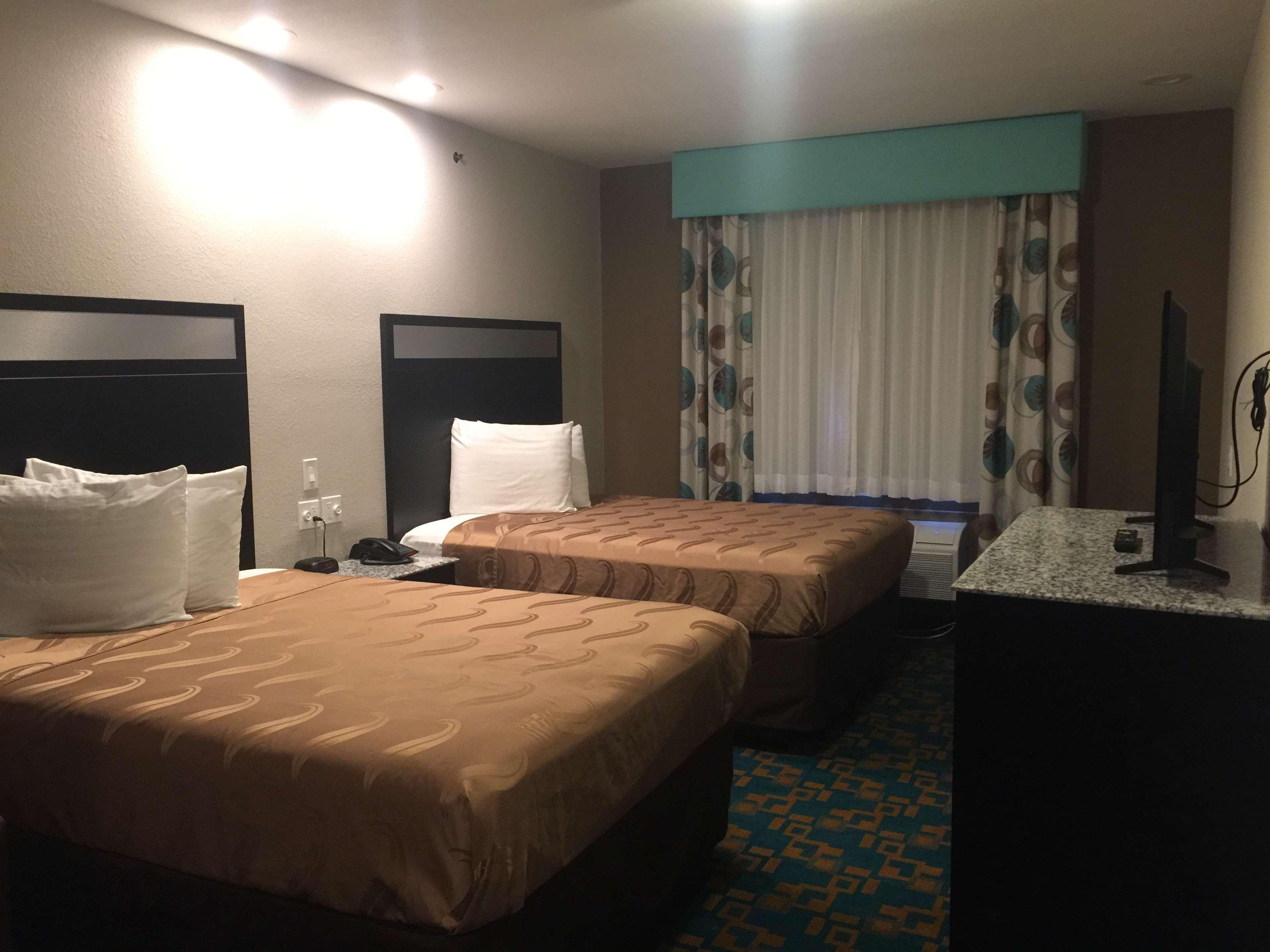 Best Western Plus Silverdale Beach Hotel Extérieur photo