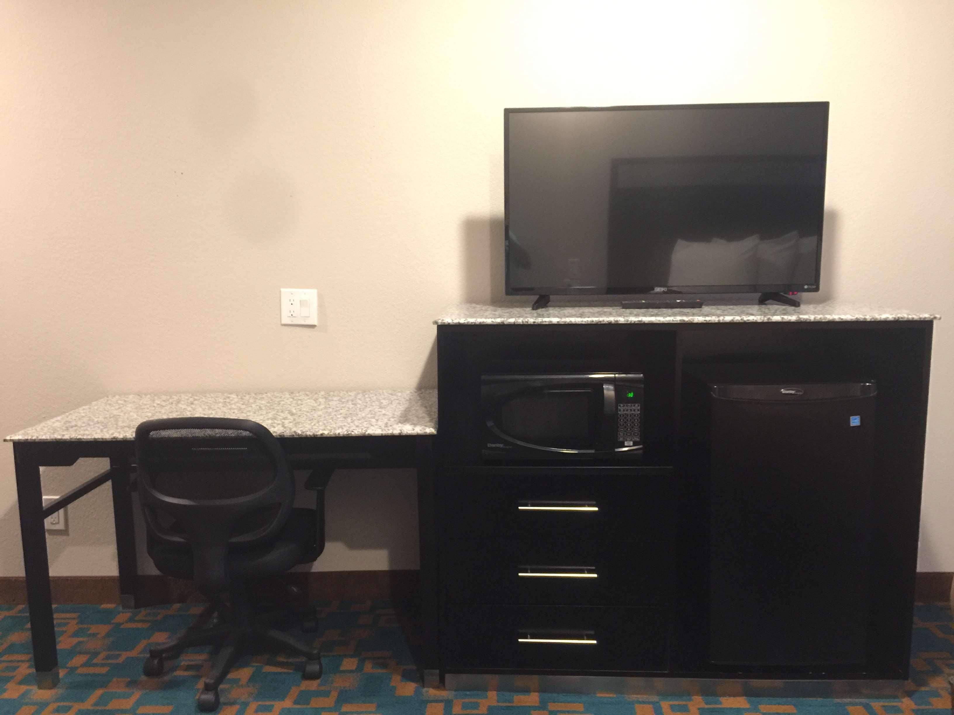 Best Western Plus Silverdale Beach Hotel Extérieur photo