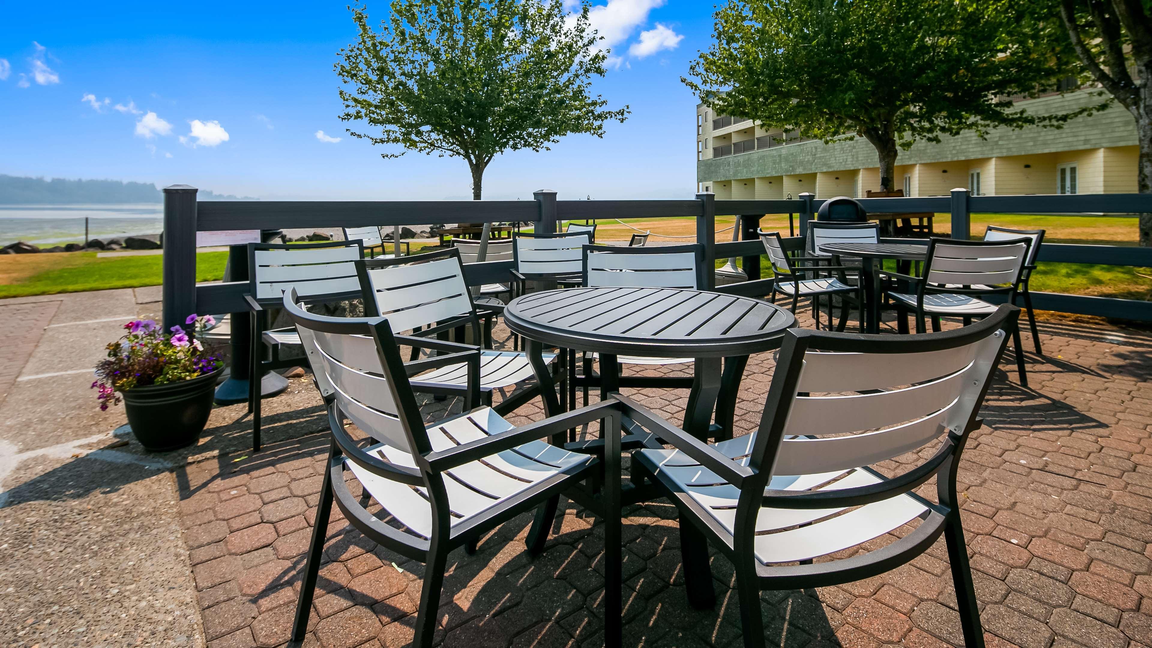 Best Western Plus Silverdale Beach Hotel Extérieur photo