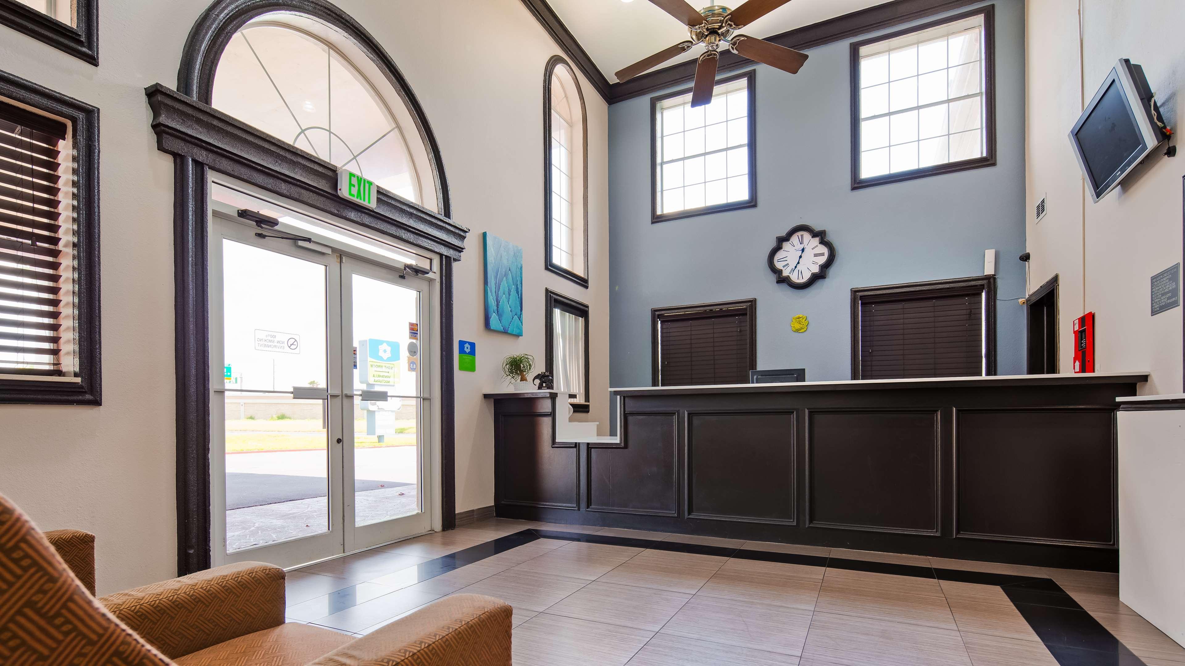 Best Western Plus Silverdale Beach Hotel Extérieur photo
